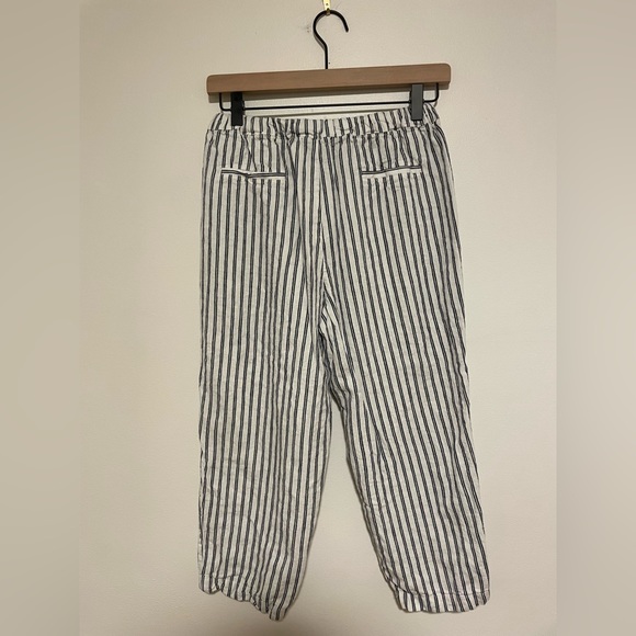Forever 21 Size Small Vertical Stripe Loose Cropped Pant - Picture 3 of 6